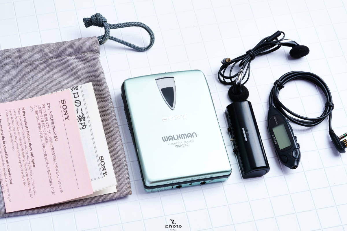 新品級・動作品丨SONY WALKAMN 周年記念モデル レア色 カセット