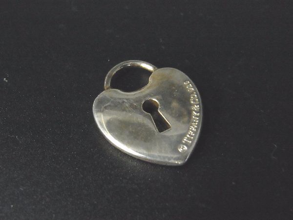 【限定セール，新作登場】 1円 TIFFANY＆Co ティファニー SV925 ハート カデナ ネックレストップ アクセサリー レディース シルバー系 AU2317(その他)｜売買されたオークション情報、yahooの商品情報をアーカイブ公開 - オー その他