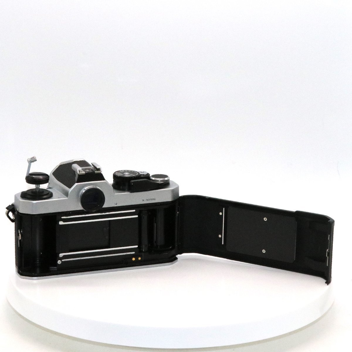 良品 Nikon New FM2 シルバー Ai Nikkor 50mm f1.4 一眼レフフィルム