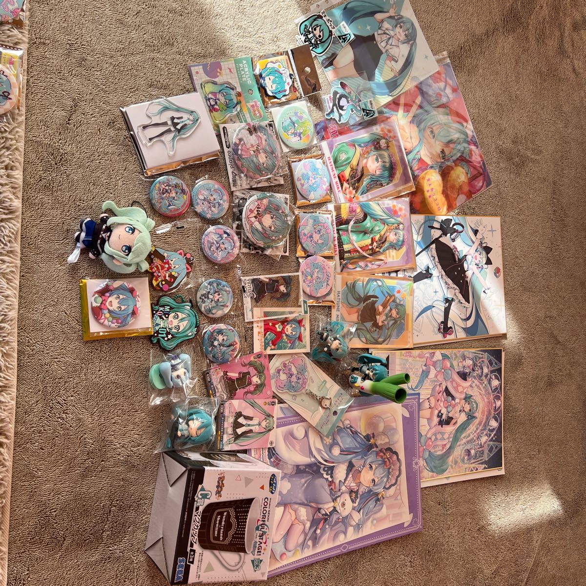 プロセカ 初音ミク グッズ マグカップ 缶バッジ など
