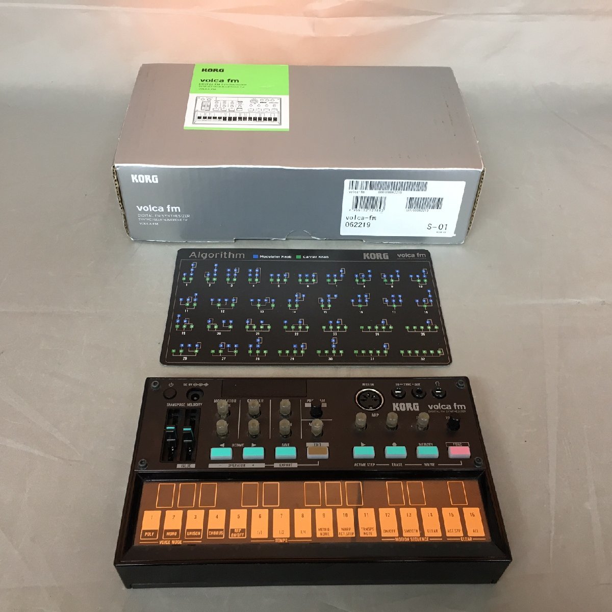中古品B】 KORG(コルグ) デジタルFMシンセサイザー volca fm（管理番号