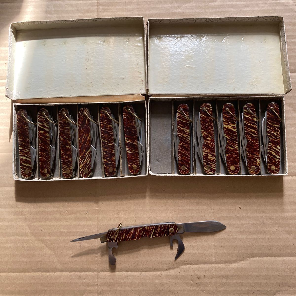 ※011 金物店在庫品 未使用品 四徳ナイフ 12点まとめて 開時9cm