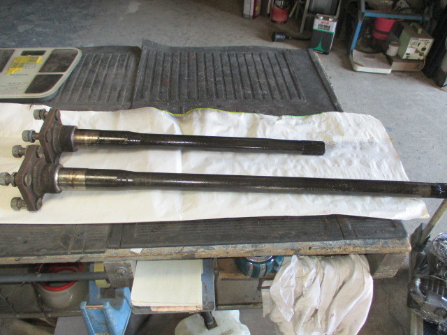 ● リアドライブシャフト　左右　ベアリング除去済み● ジムニー　JA11 　5MT
