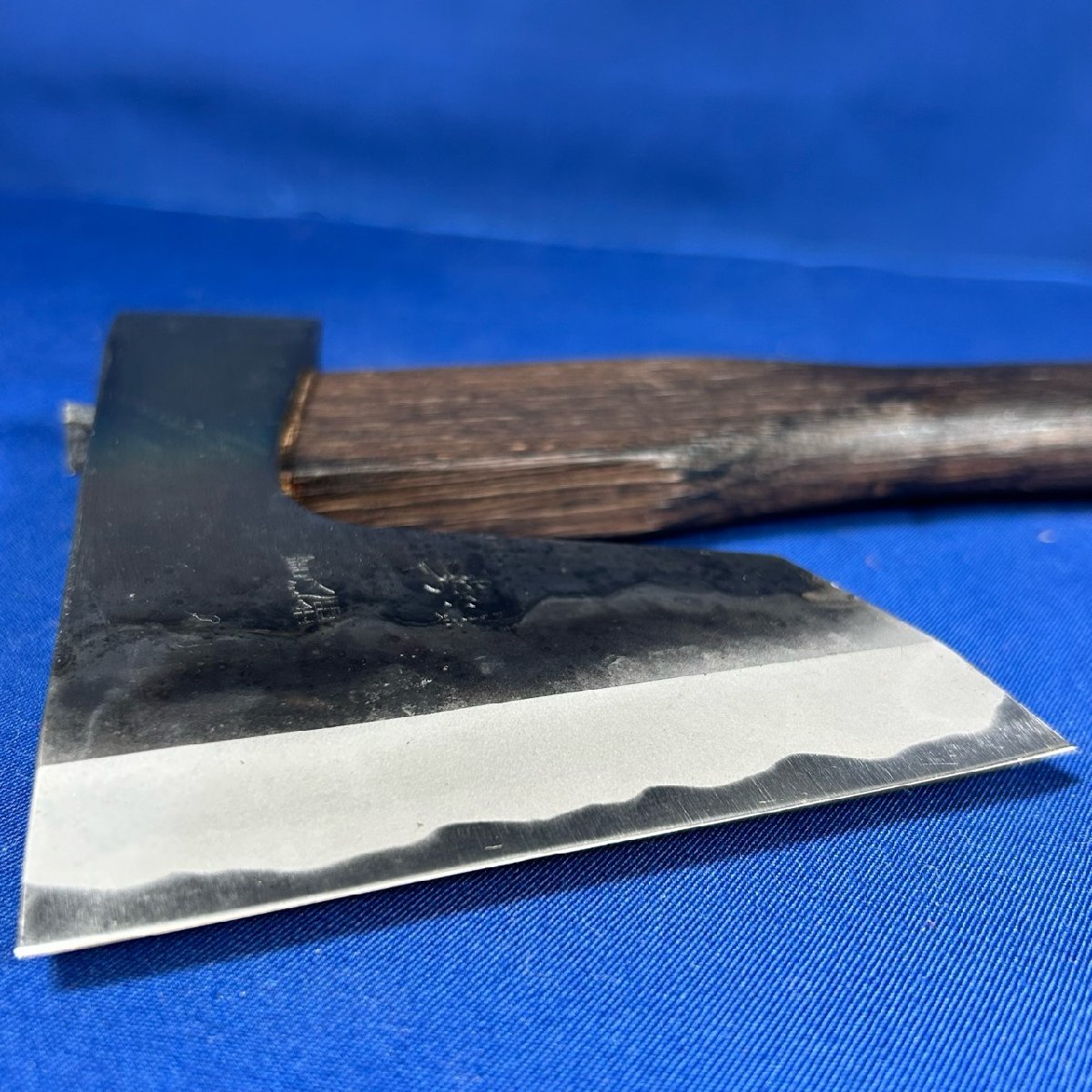 越後三条打刃物：水野製作所】 割込地型 アックス/斧/おの 『重量829g