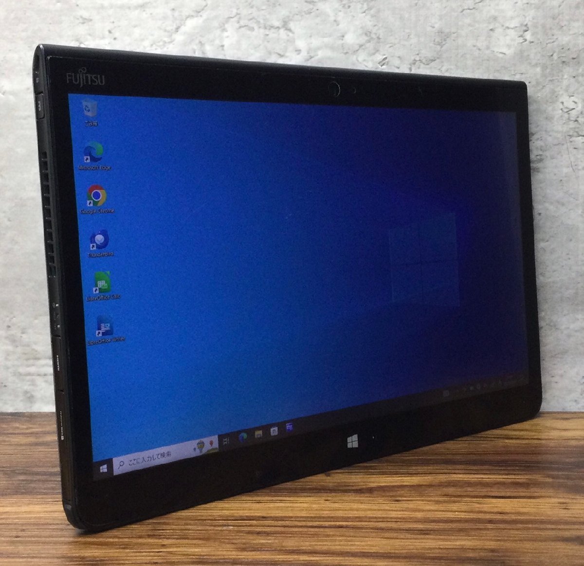 1円～ ○富士通 ARROWS TAB Q736/P / Core i5 6300U (2.40GHz