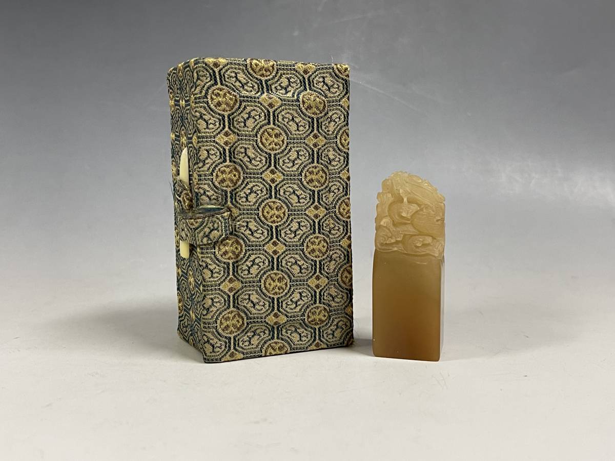 中国古美術 旧蔵 寿山石双螭虎龍硯台石彫雅玩 文房具 篆刻 書道具