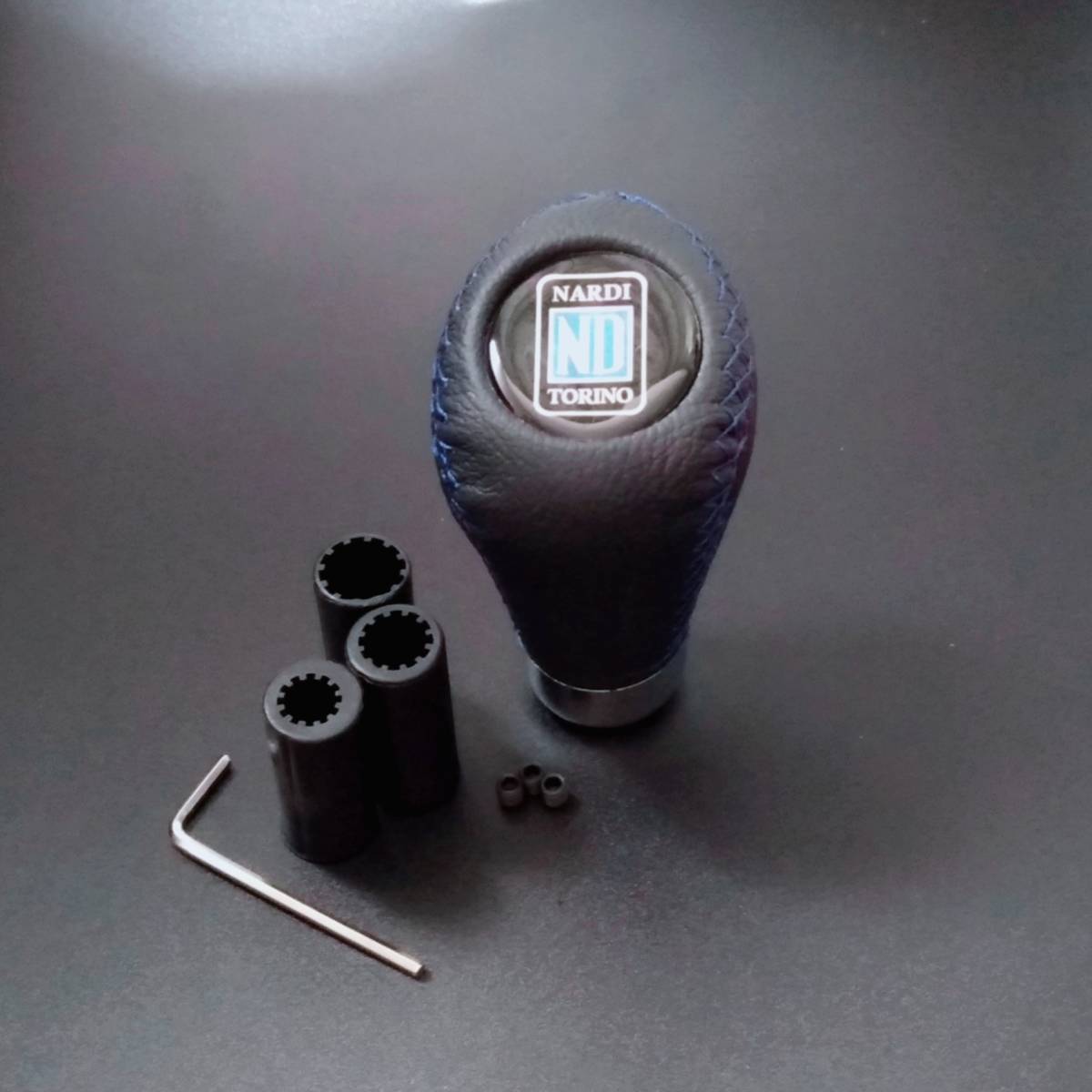 革ブルーステッチ　シフトノブ