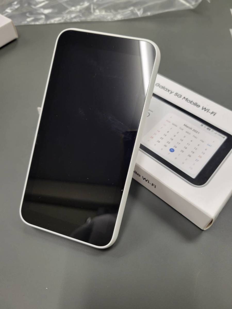 Galaxy 5G Mobile Wi-Fi SCR01　本体　美品　箱あり 1000円スタート【稼動品】Galaxy 5G Mobile Wi-Fi SCR01 ギャラクシー