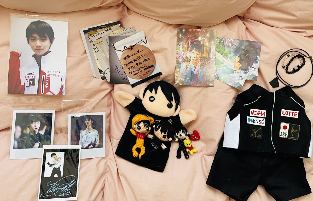 羽生結弦 | クリアファイルBOOK 特大新聞+新聞各種。クリアファイル付