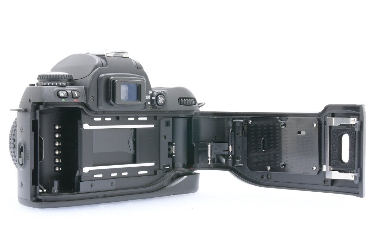 ニコン Nikon F80 一眼レフカメラ Tamronレンズ付（動作確認済み