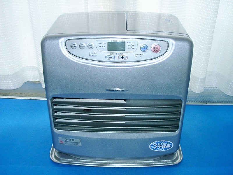 ★全国送料無料（沖縄/離島もOK）　ダイニチ　石油ファンヒーター　FW-552L　～20畳　清掃済　動作OK！　割りと綺麗！　No.4