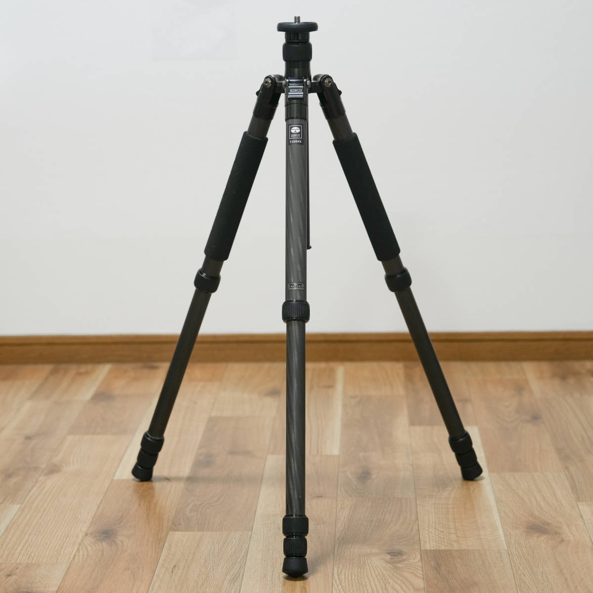 SIRUI 中型カーボン4段三脚T-2204X + ボールヘッドG-20KX フルサイズ機
