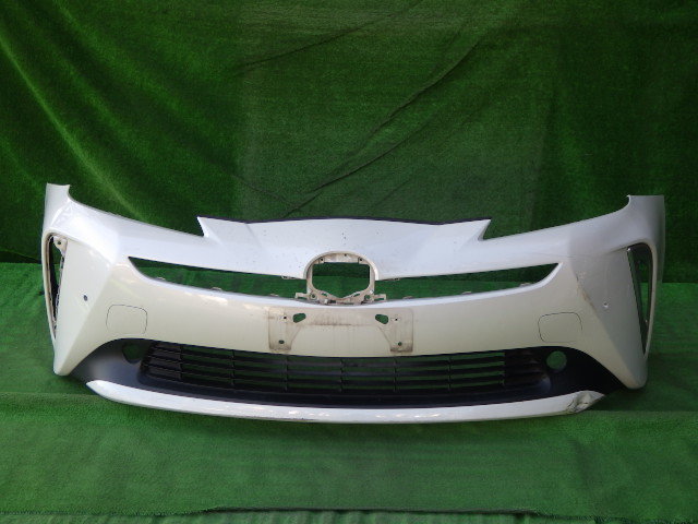 つき ZVW50 ZVW50 ZVW51 ZVW55 後期 プリウス 純正フロントバンパー 下側