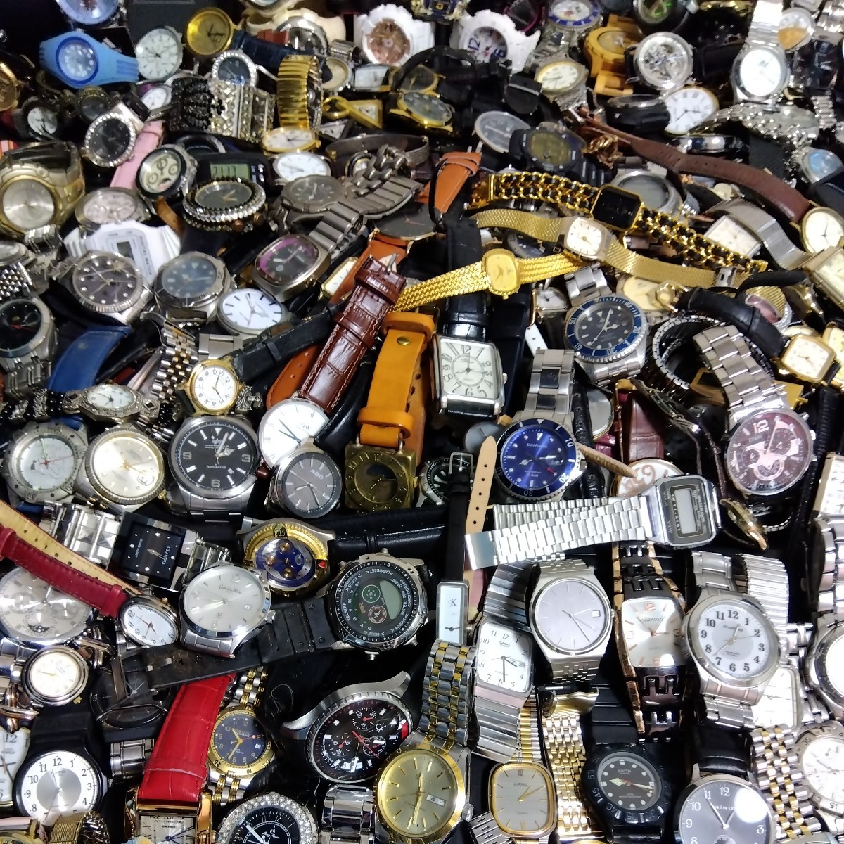 腕時計まとめて SEIKO CITIZEN CASIO G-SHOCK GUCCI dunhill GIVENCHY