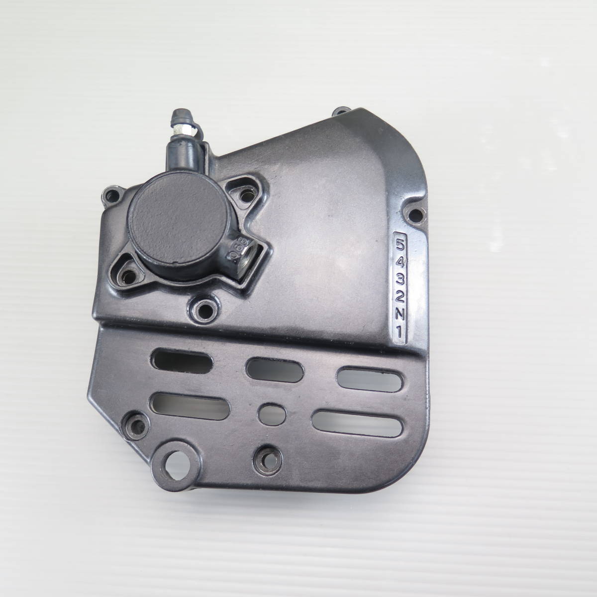 GSF1200 GV75A GSF1200S [GV75A] 純正フロントスプロケットカバー