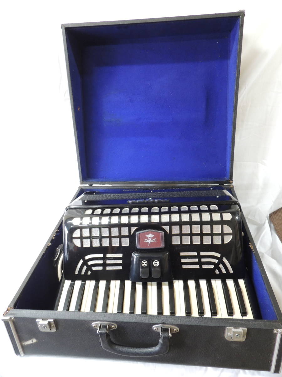 TOMBO アコーディオン No.252 25鍵盤楽器 専用ケース付 楽器】アコーディオン No.52 TOMBO ケース付き【ジャンク品】 TOMBO