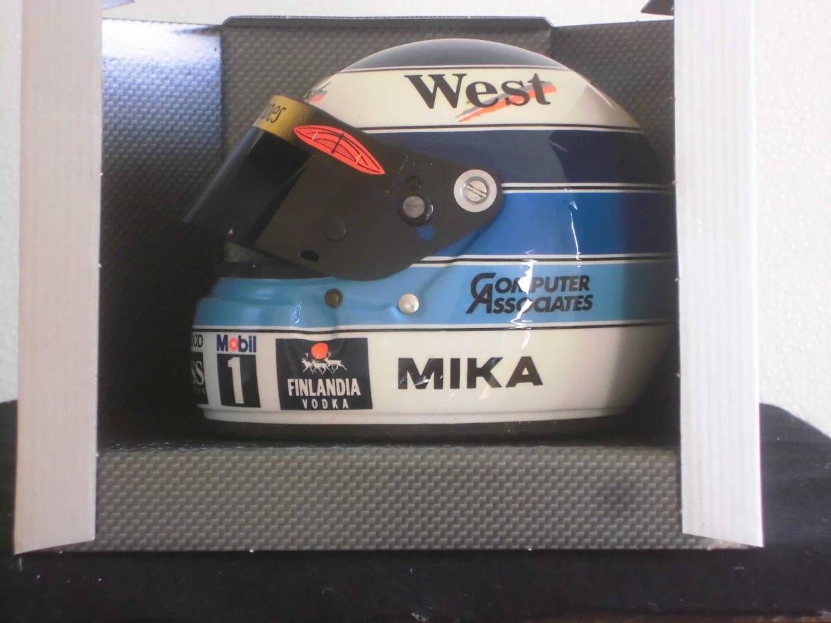 ミカ・ハッキネン？ミニチュアヘルメット　1/2 SPORTS MODEL