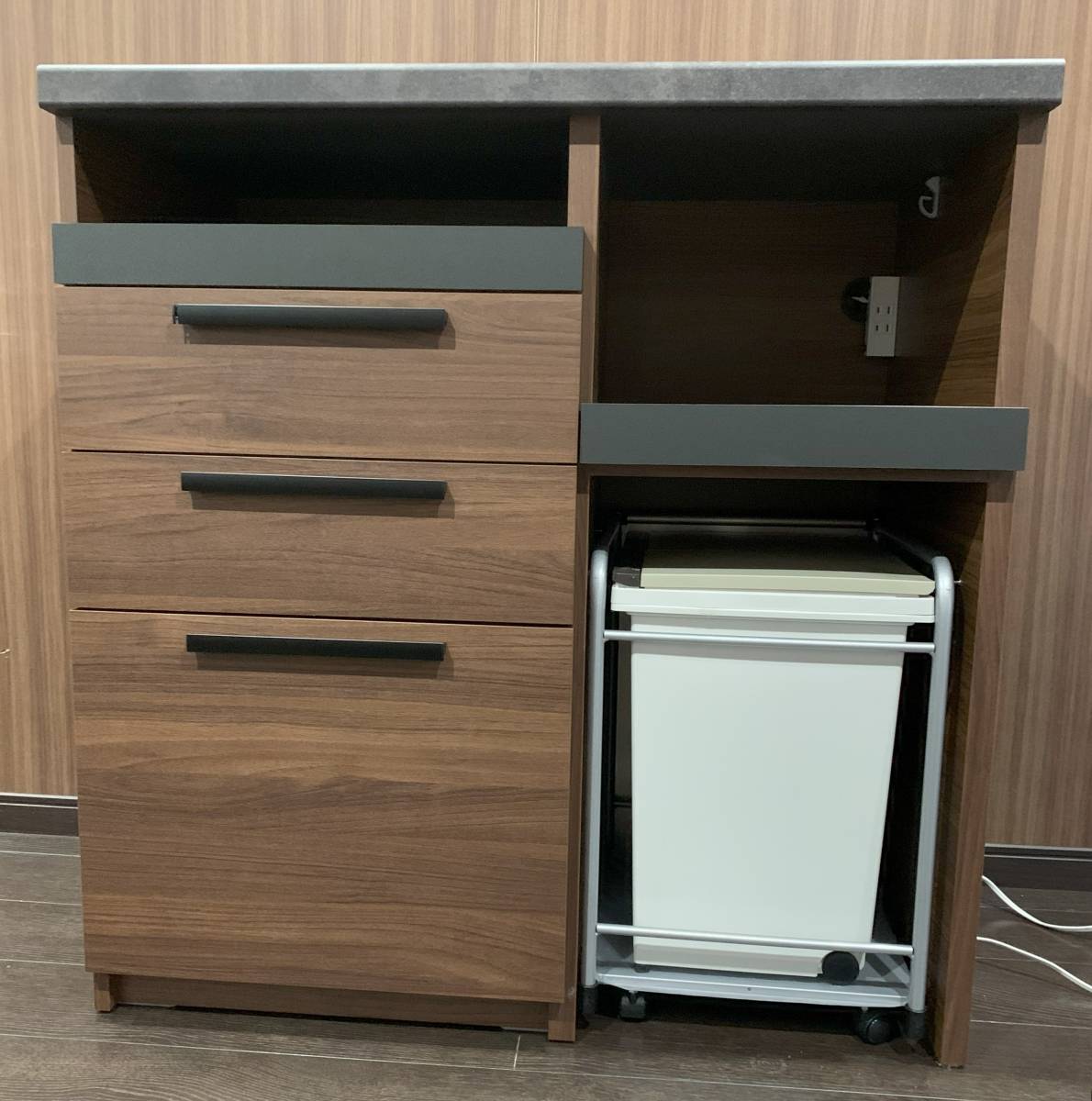 キッチンカウンター/木目調ブラウン/ゴミ箱付き/美品_1