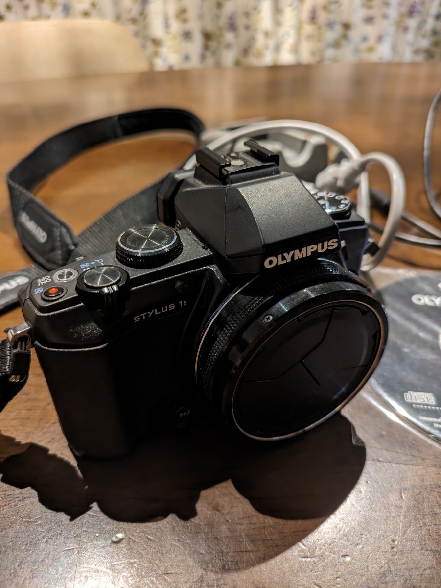 使用僅かの美品)OLYMPUS STYLUS 1S(オリンパス スタイラス 使用僅かの美品)OLYMPUS STYLUS 1S(オリンパス スタイラス