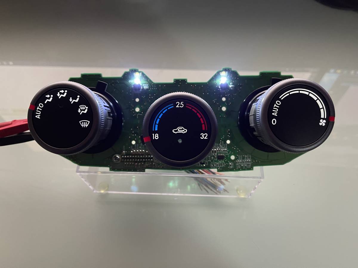 デミオ（DE系）LED打替えエアコンスイッチパネル（ホワイト） エアコン 