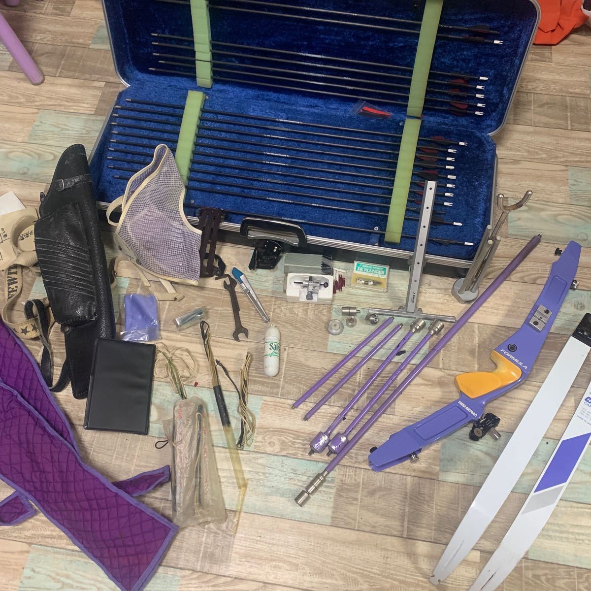 【中古】[セット] NISHIZAWA RMH ハンドル /FORMULA CX-I CARBON /SHIBUYA アーチェリー 一式 ケース付き