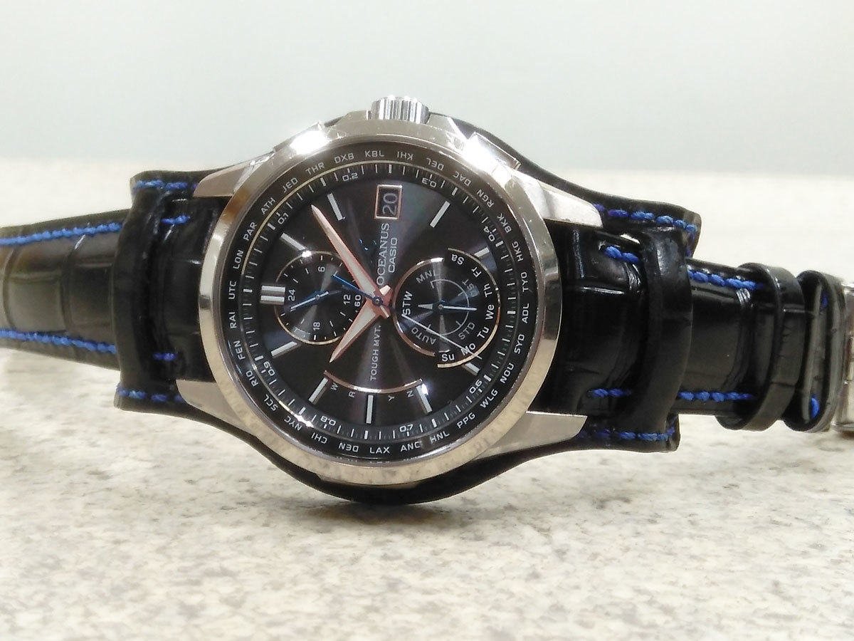 中古 カシオ オシアナス OCW-T2500 電波ソーラー チタン BUNDレザー 