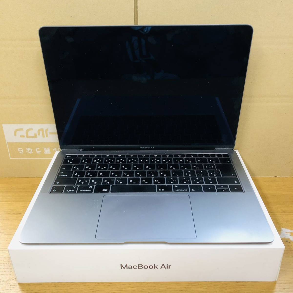 Apple MacBook Air 13インチ 2018 1.6GHz i5 16GB 256GB 充放電214回