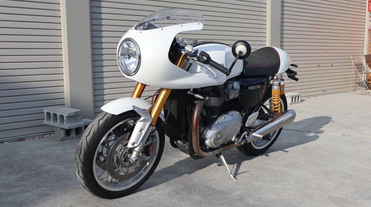 スラクストン 1200R オプションバンスマフラー・ロケットカウル・LEDウインカー・リアフェンダーレス他　ETC付　ローン可_4