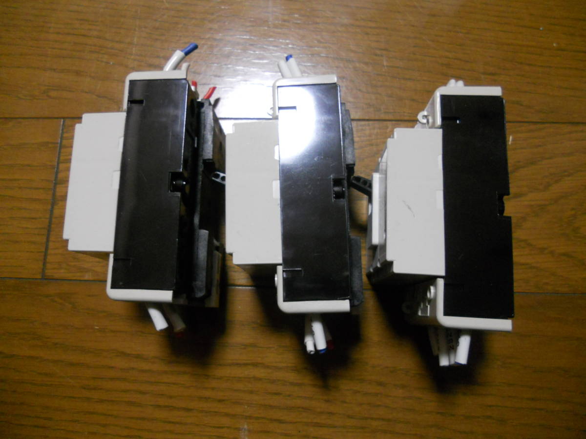 ★MITSUBISI　NFB　ノーヒューズブレーカー ＮＦ３０－ＣＳ ３Ａ 5A 10A 各1台、3台セット★_2