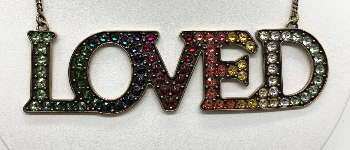GUCCI グッチ LOVED デザイン ネックレス レインボー ラインストーン