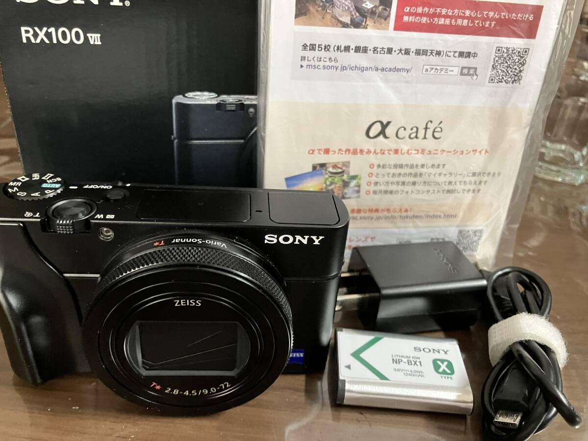 美品 緩く ソニー SONY Cyber-shot RX100M7【本体＆付属品多数】