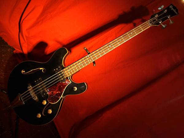 国産ビザールベースギター☆グヤトーン GUYATONE/Julien SB-25(本体