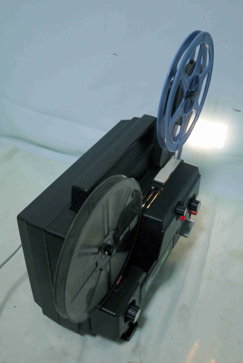 元箱入り美品 S／Rフィルム両用 映写速度可変 後期人気高8ミリ