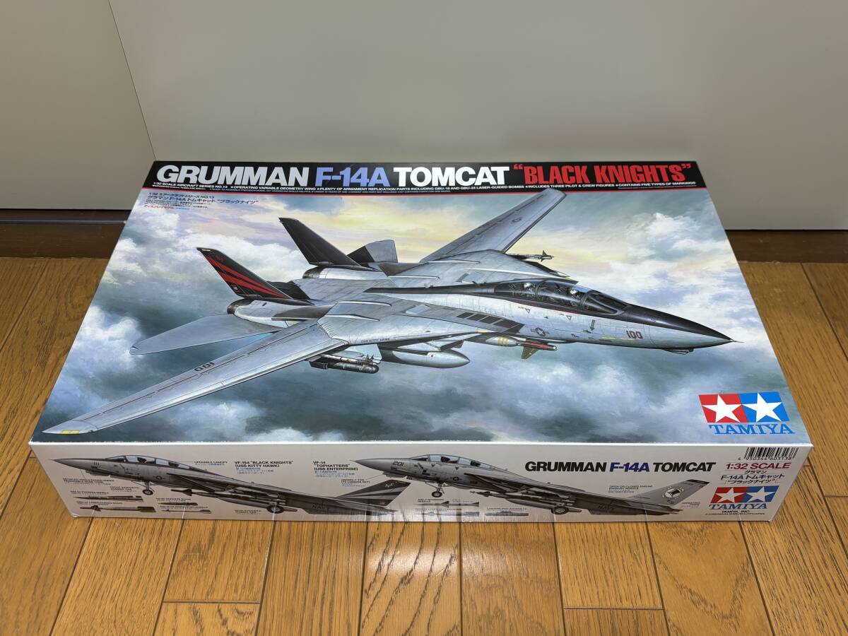 未組立 タミヤ 1/32 グラマン F-14A トムキャット ブラックナイツ