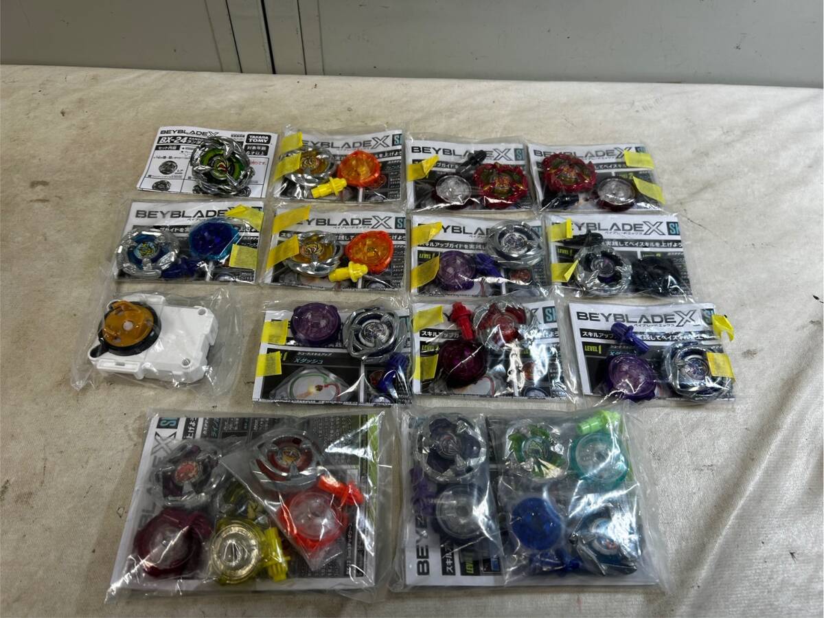 8）タカラトミー BEYBLADEX ベイブレードX まとめ売り(ベイブレード