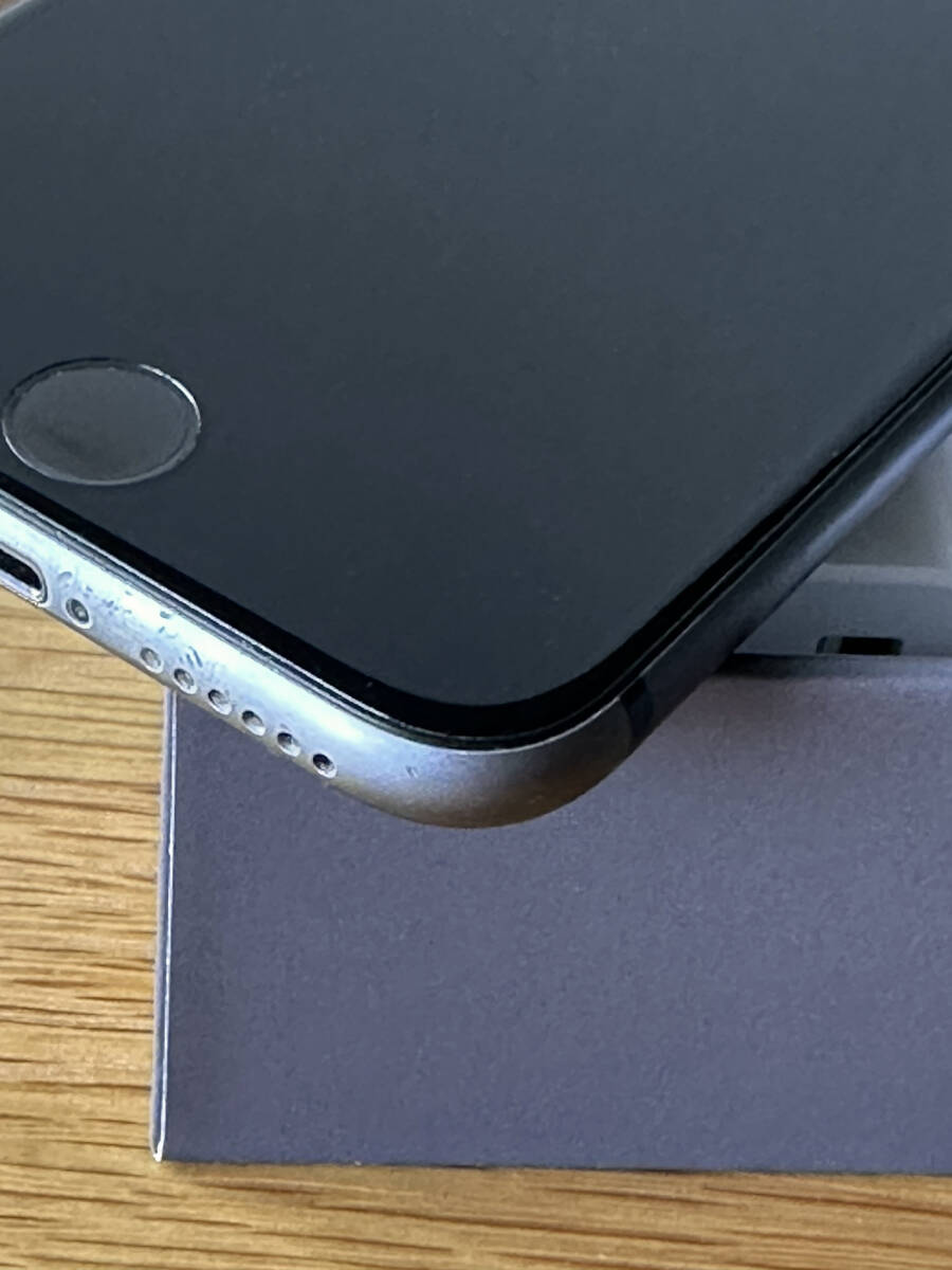 ★美品！Apple アップル iPhone 8 スペースグレイ 国内版SIMフリー！ 64GB 付属品完備！ _8