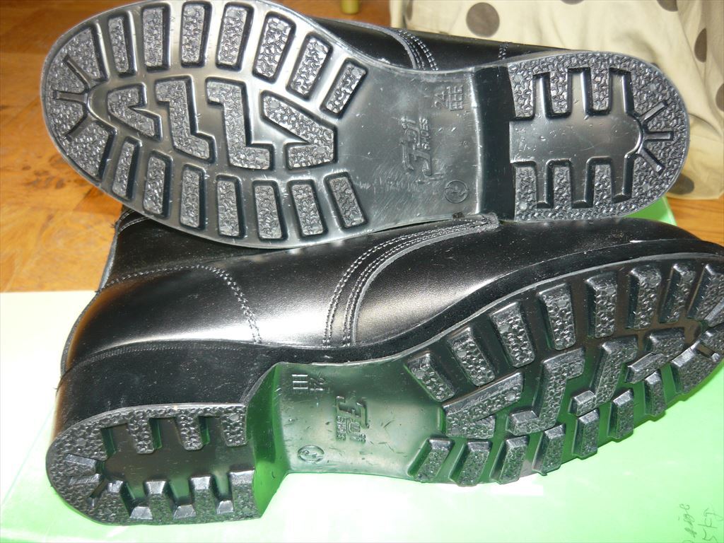 安全靴　サイズ　２４EEE　未使用　長期保管品_4