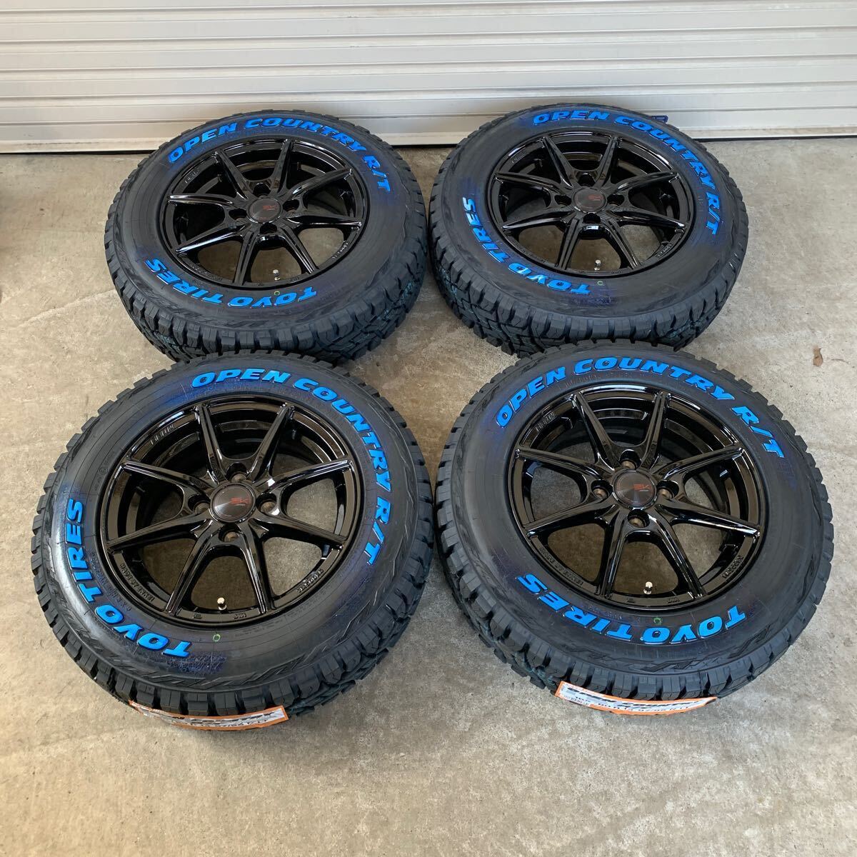 SEIN EK】TOYOオープンカントリーRT 165/80R14ホワイトレター 
