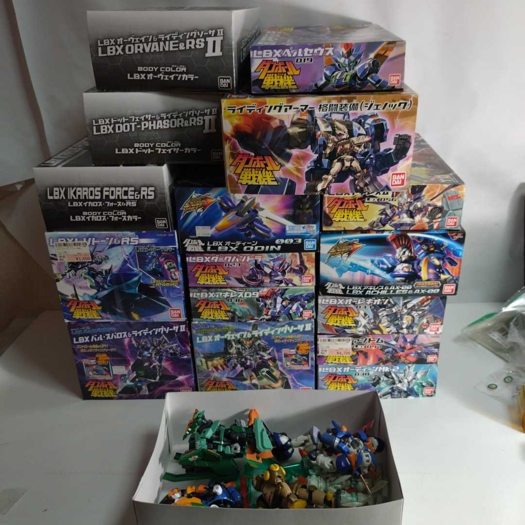 ダンボール戦機　組立済み　大量まとめ　ワンオーナー　ジャンク_1