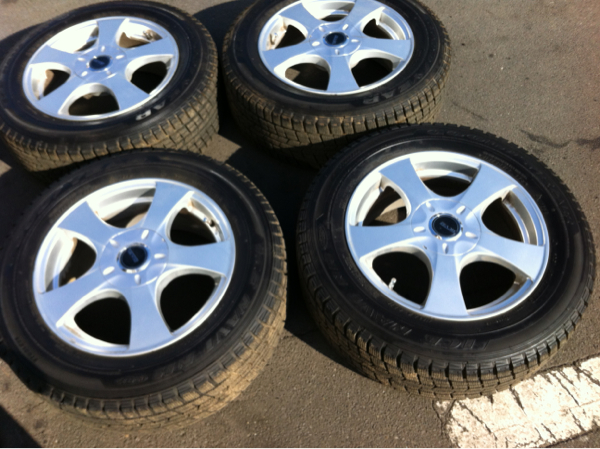 215/60R16スタッドレスホイールセット_1