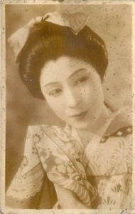 戦前ブロマイドのYahoo!オークション(旧ヤフオク!)の相場・価格を見る