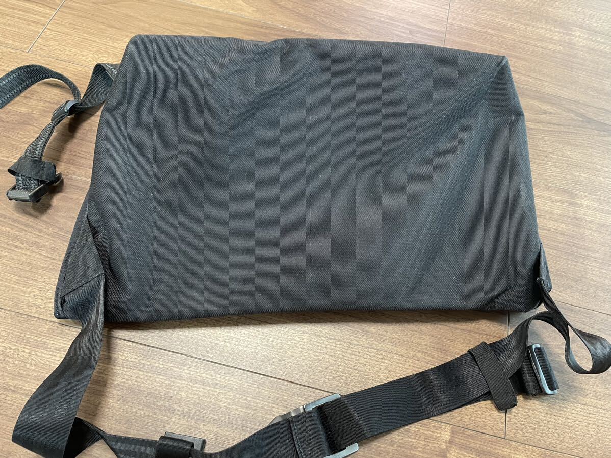 クローム CHROME メッセンジャーバッグ SIMPLE MESSENGER/シンプル メッセンジャー BLACK (現行モデル) 12L 防水 メンズ ブラック_4