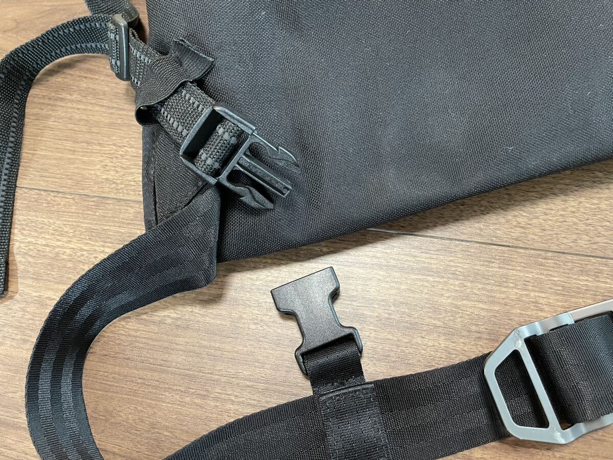 クローム CHROME メッセンジャーバッグ SIMPLE MESSENGER/シンプル メッセンジャー BLACK (現行モデル) 12L 防水 メンズ ブラック_6