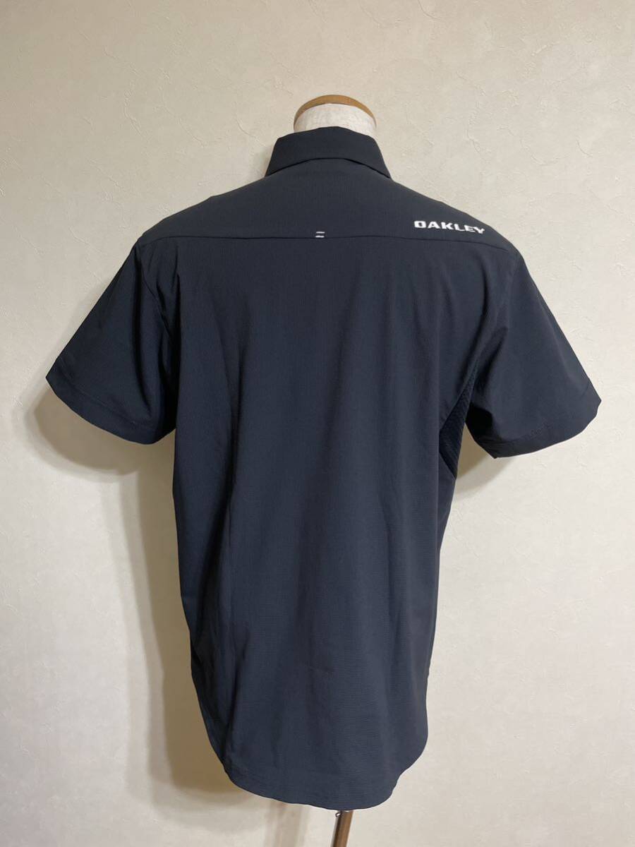 【美品】 OAKLEY GOLF オークリー ゴルフ ウェア 切替し ドライ メッシュ シャツ トップス サイズXL 半袖 黒 401895JP_2