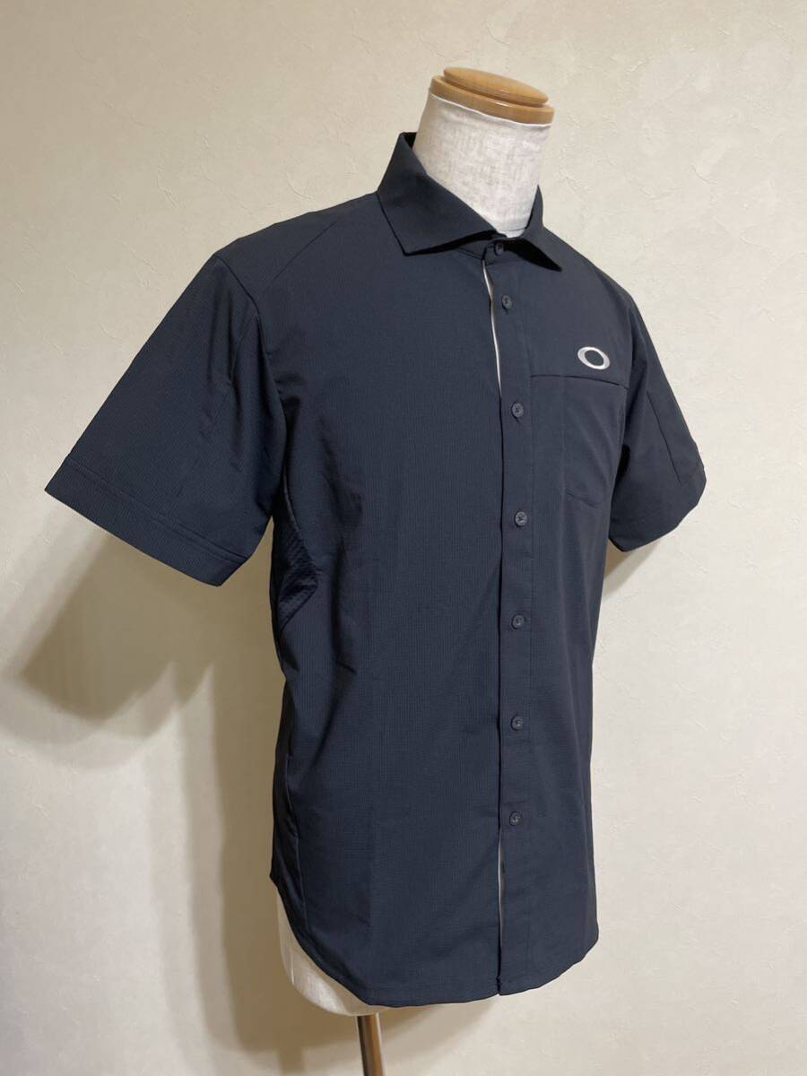 【美品】 OAKLEY GOLF オークリー ゴルフ ウェア 切替し ドライ メッシュ シャツ トップス サイズXL 半袖 黒 401895JP_8