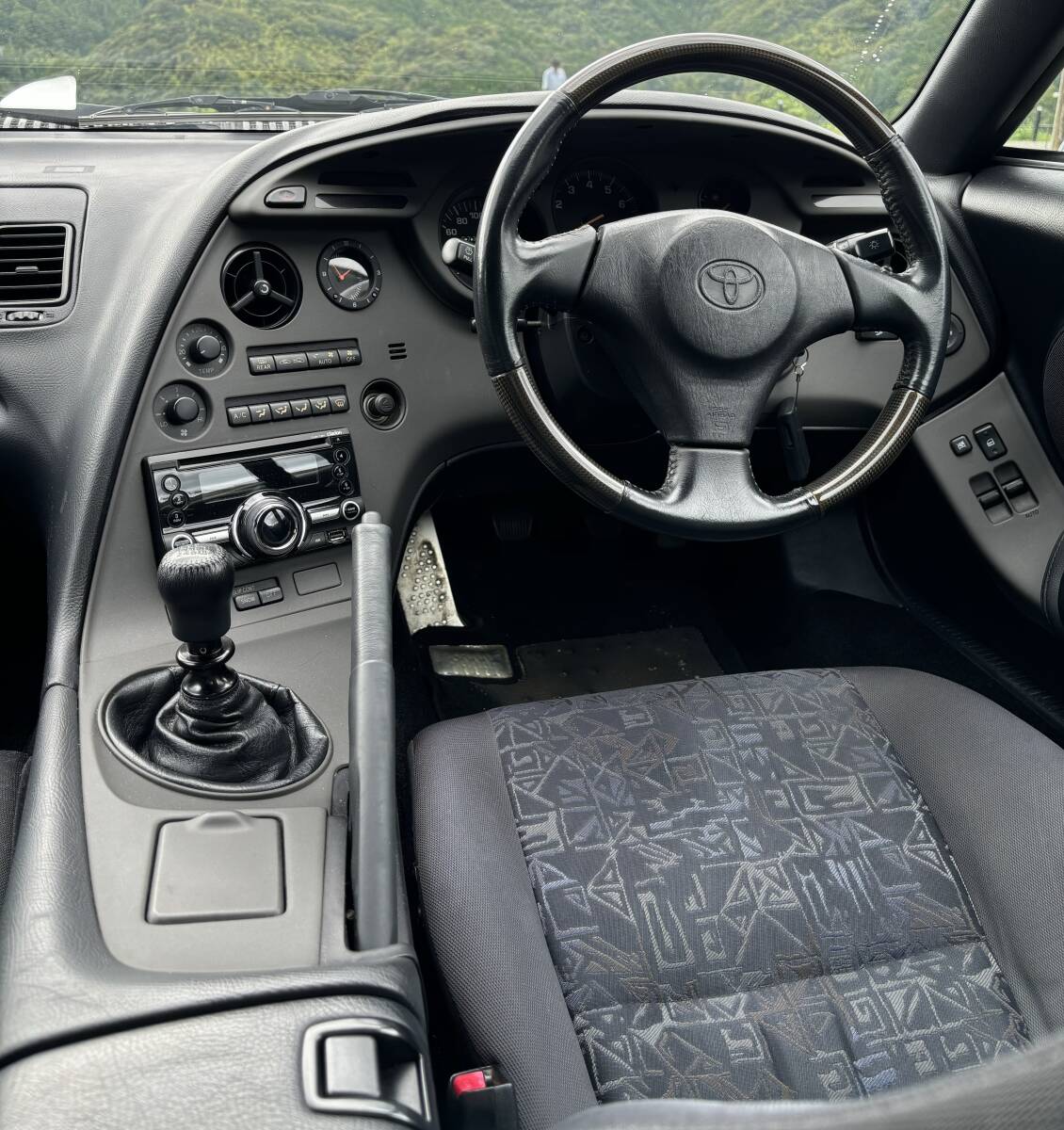 トヨタ スープラ　jza80 6速ターボ　人気の黒　最終型2002年式　純正ガラスヘッドライト　綺麗です_5