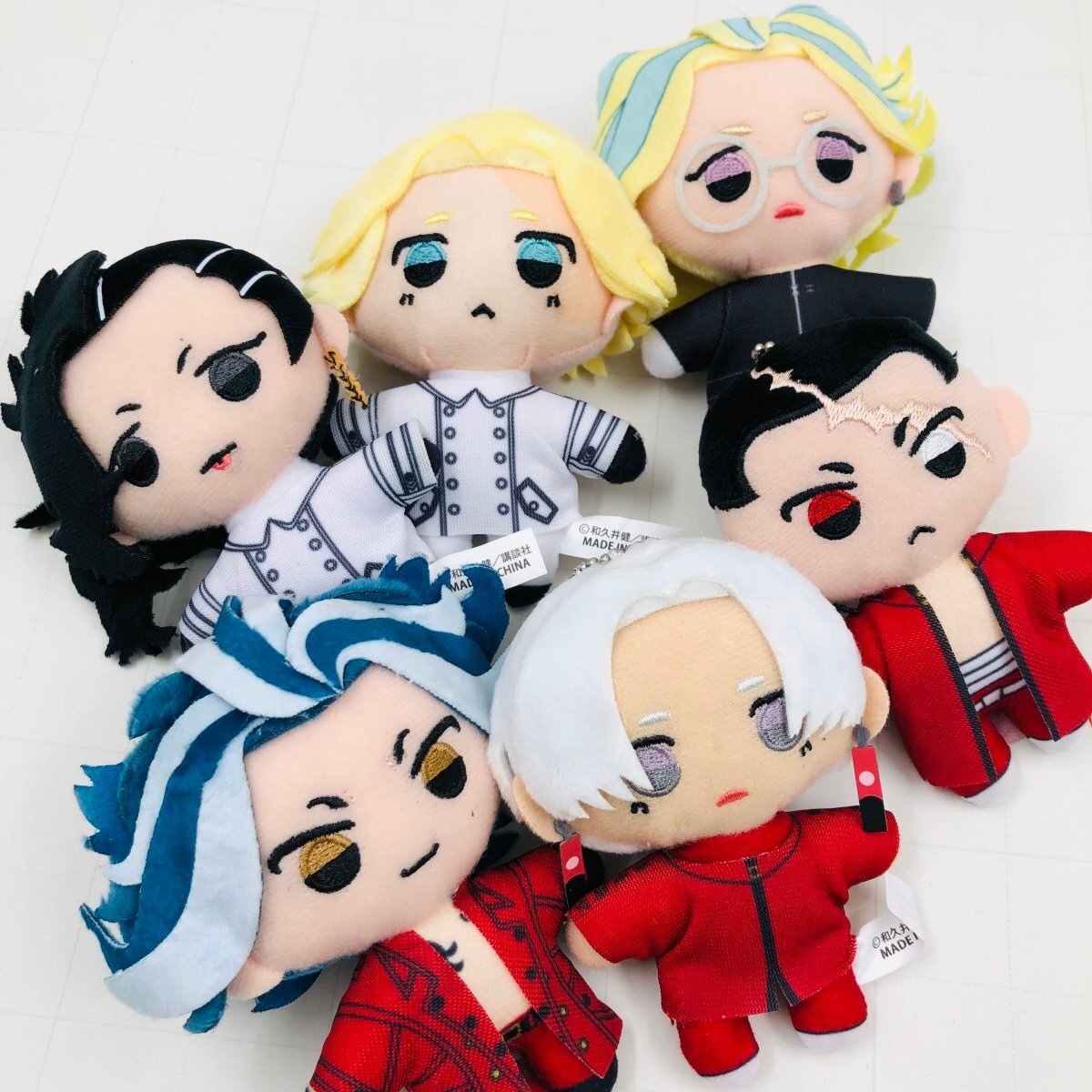 ① 東リべ ぬいぐるみ 黒川イザナ ＆ 鶴蝶 【新品未使用】 中古品 東京リベンジャーズ EXHIBITION ぬいぐるみマスコット 黒川