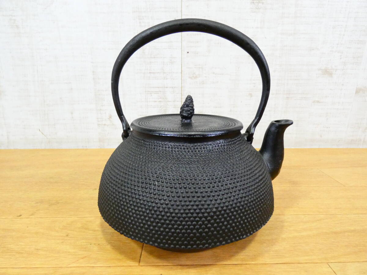 ◇南部鉄器 鉄瓶 南部鉄瓶 旬利休作 重さ約2.7㎏ 工芸品 ＠80(鉄瓶
