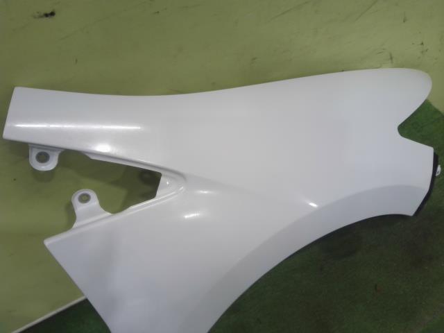 中古 インサイト DAA-ZE2 右Fフェンダー LDA-MF6 NH756P 60211-TM8-A00ZZ インサイト DAA-ZE2 フェンダー 右サイドミラー 60211-TM8 DAA
