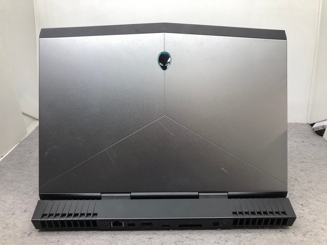 DELL】Alienware 13 R3 Corei7-7700HQ 16GB SSD512GB(OS)+SSD256GB